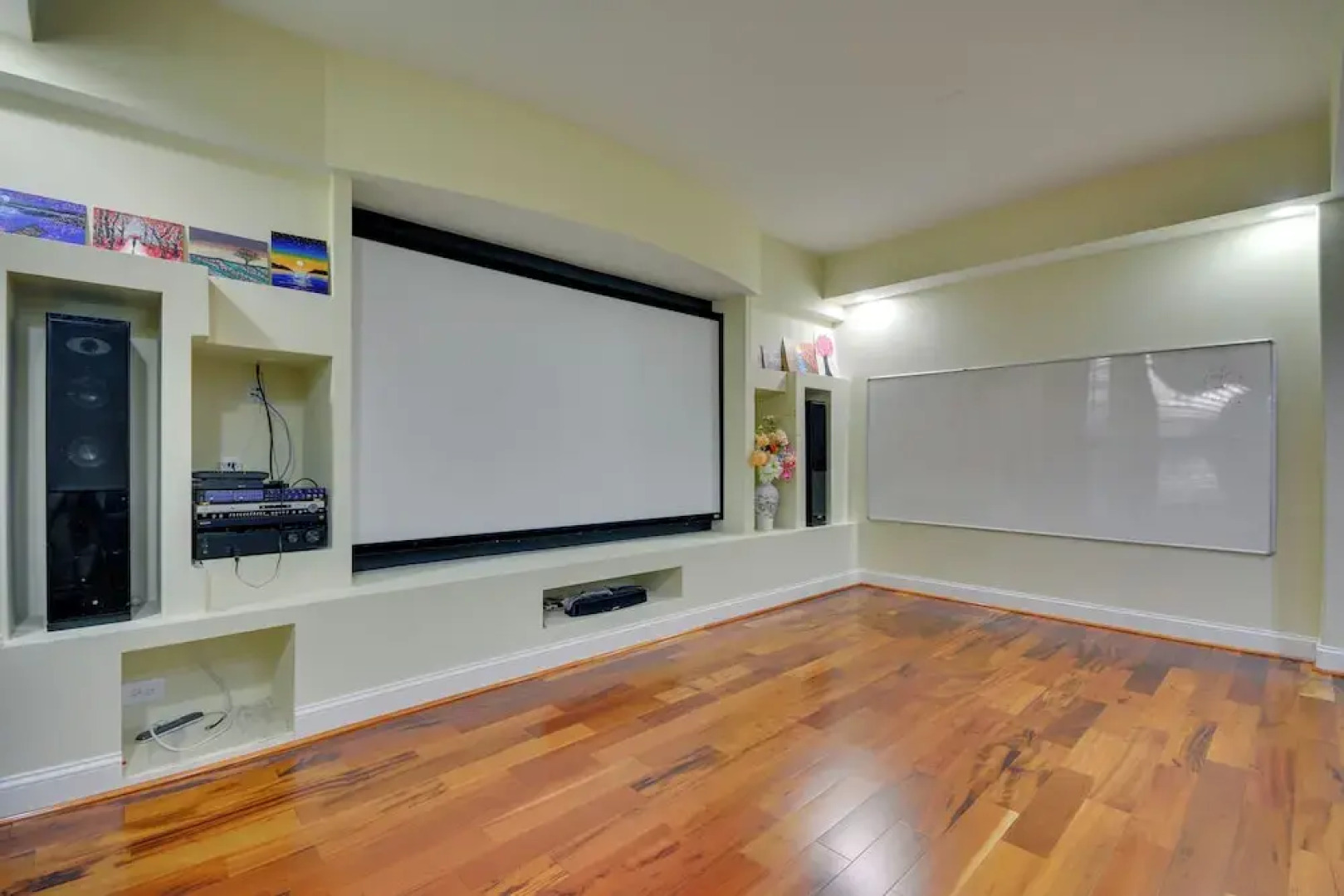 High Point Vacation Rental w/ Private Deck!