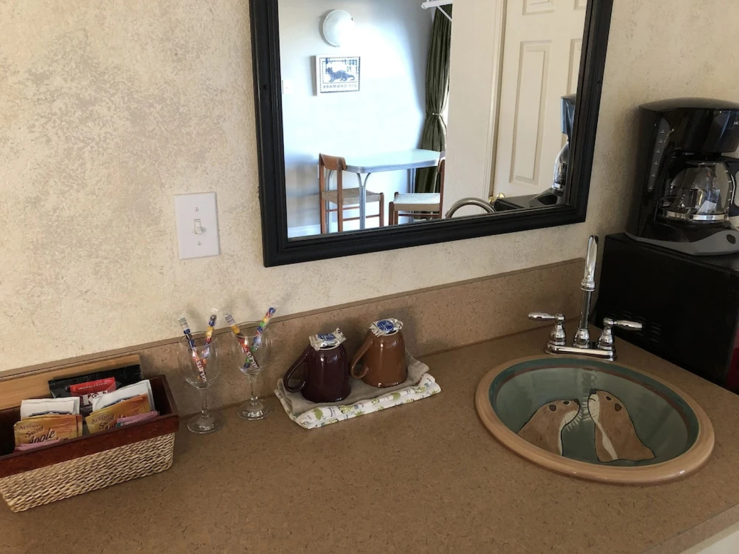 Wheeler on the Bay Lodge & Marina