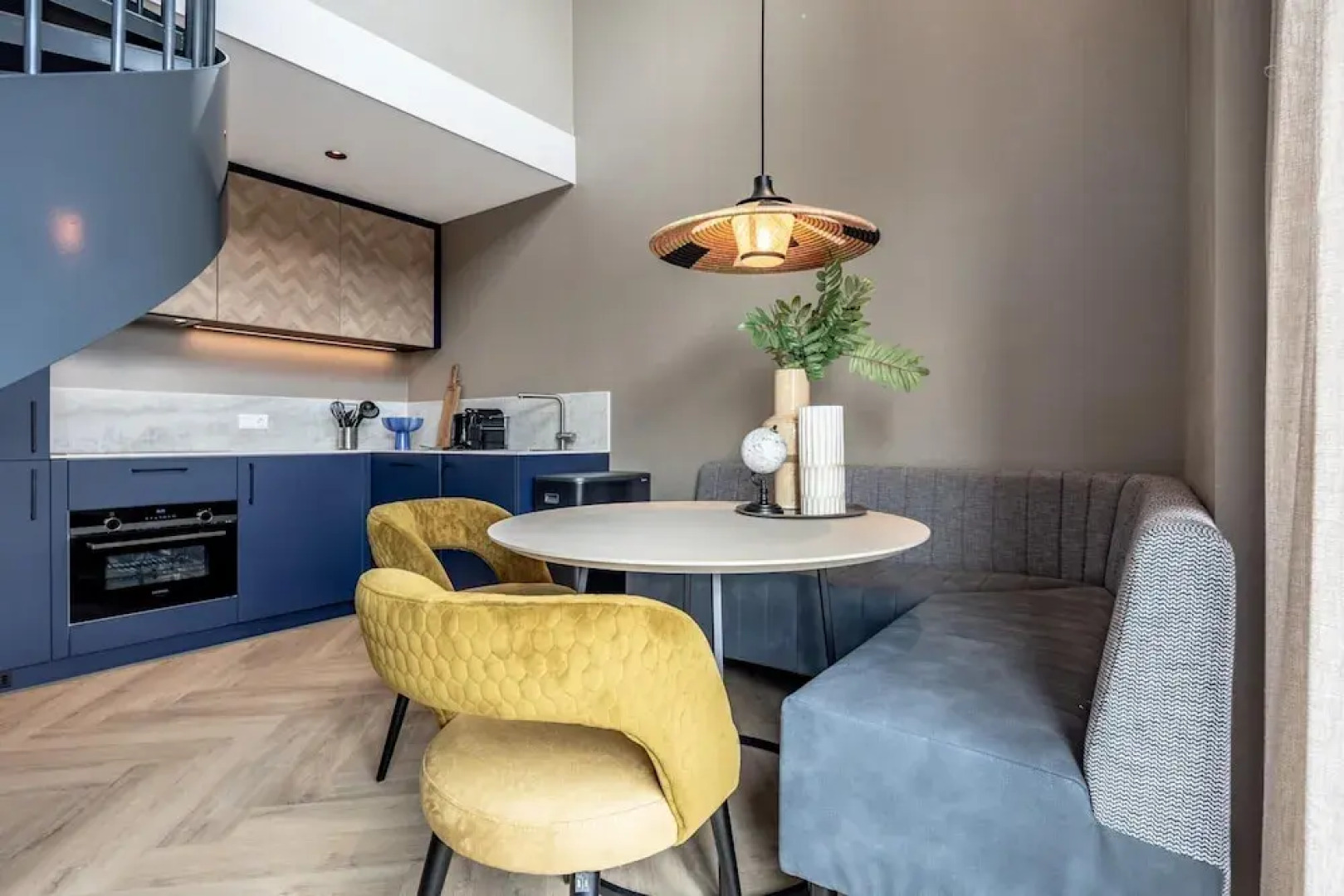 Family Apartment w/ Bunk Beds