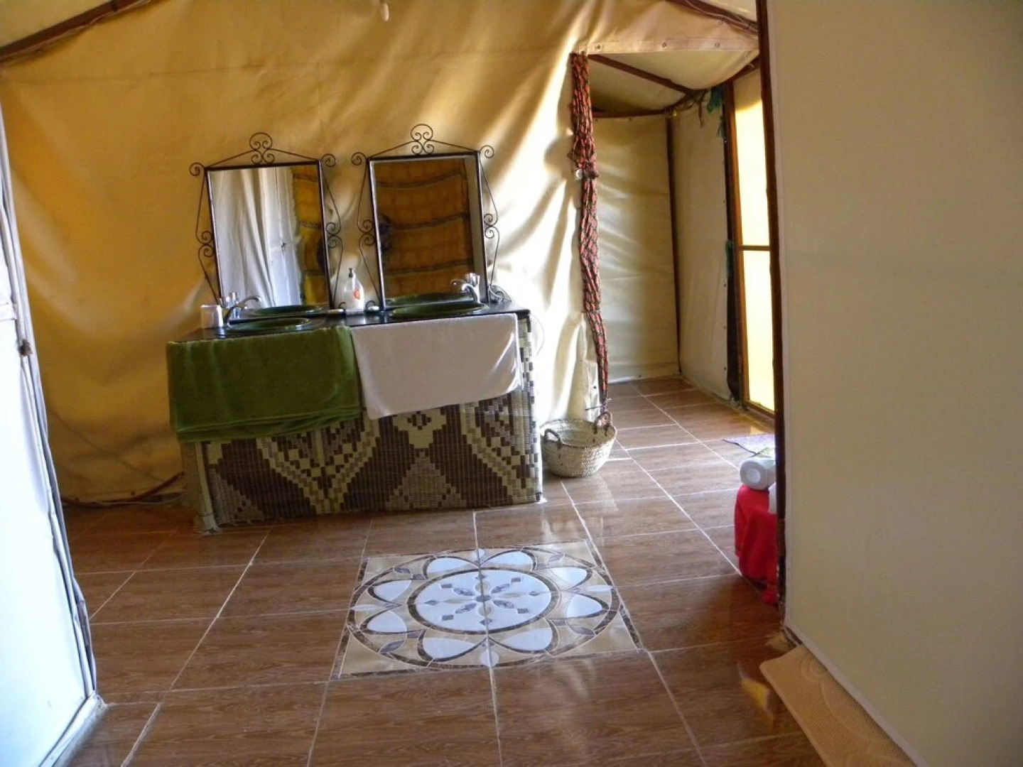 Zagora luxury camp