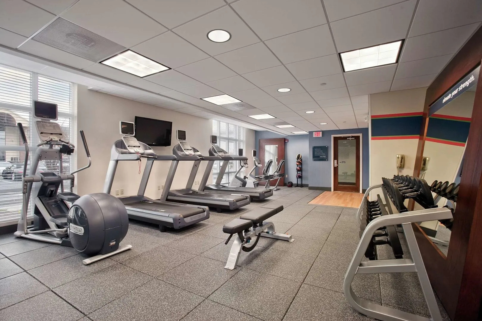 Hampton Inn & Suites Providence/Warwick-Airport