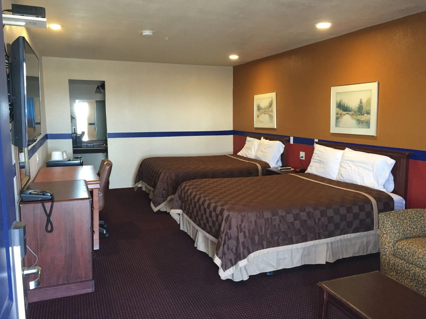 Country Manor Motel Watkins