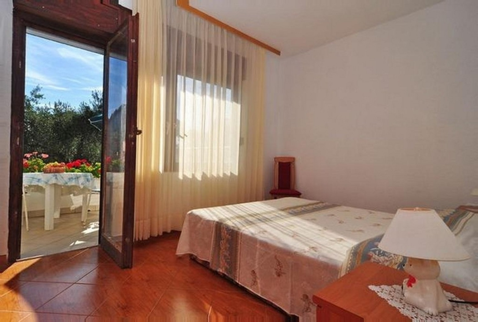 Apartment Jerimih - 120 m from sea: A1 Sukosan, Zadar riviera