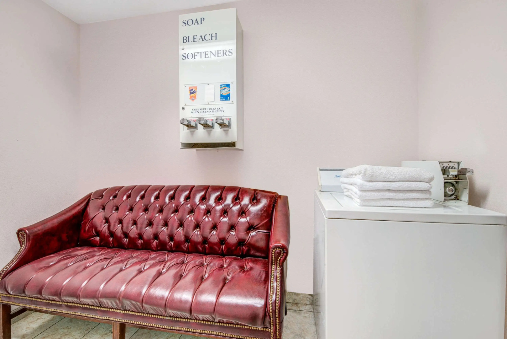 Super 8 by Wyndham McKinney/Plano Area