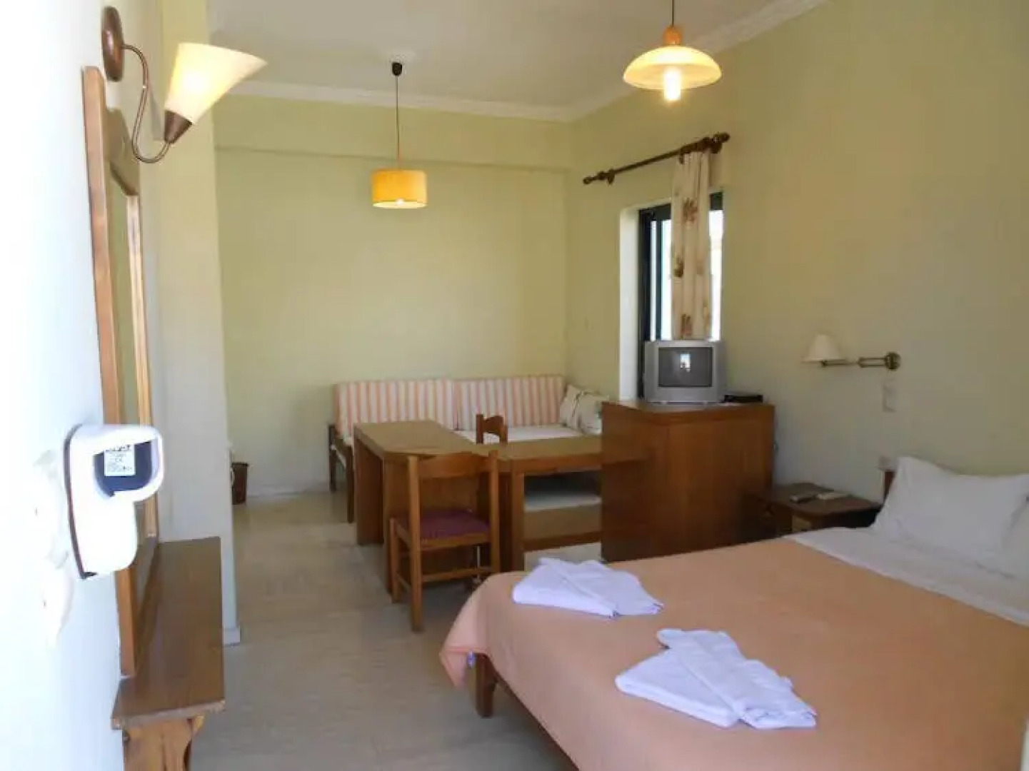 Rea Studios & Apartments