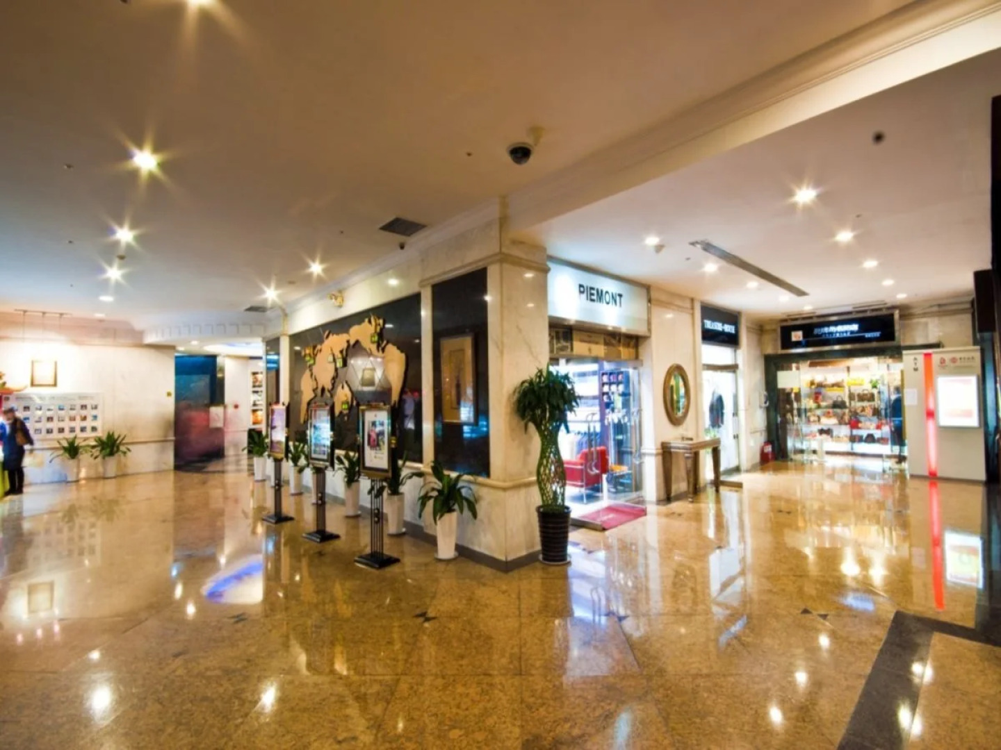 Dalian Harbour View Hotel