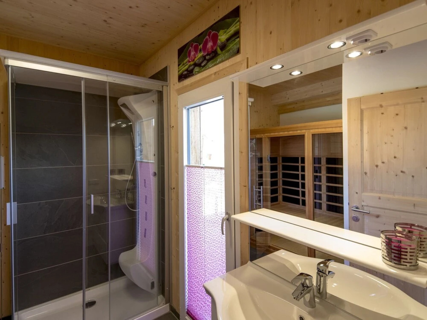 Nice Chalet With hot tub