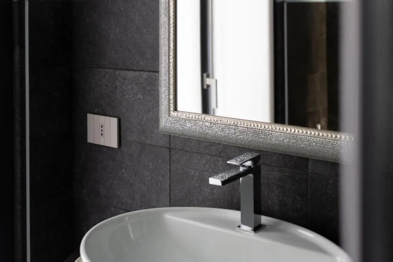 Elga's Apartment - Your charming stay on Lake Orta