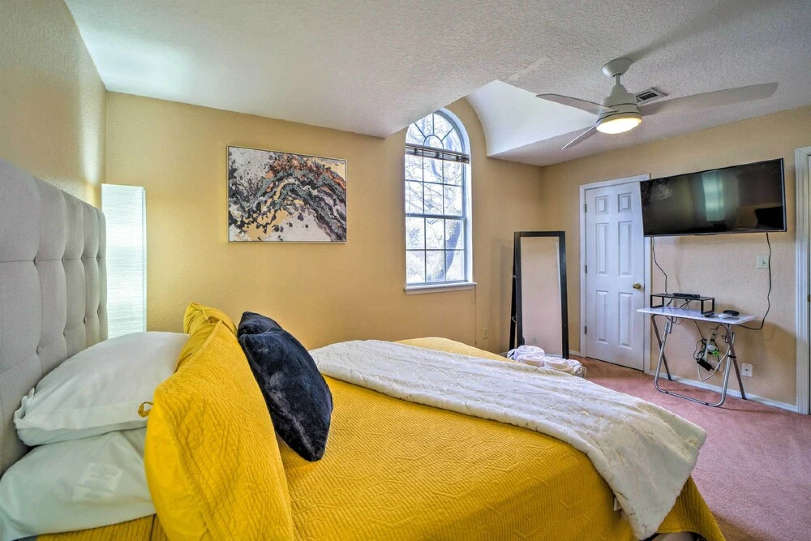 Upscale Home w/ Views & Game Room!