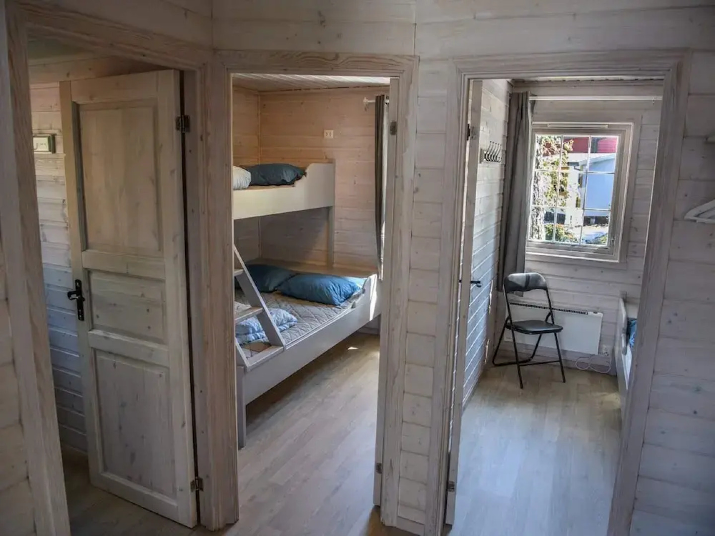 Spacious Holiday Home in Kinsarvik