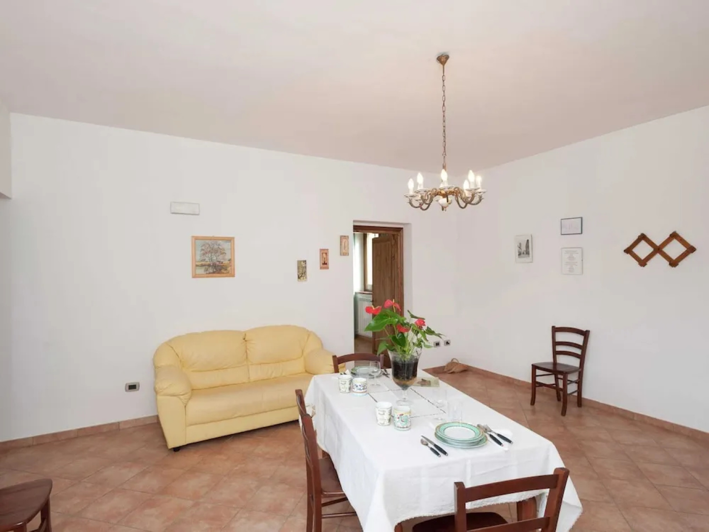 Farmhouse Near Lake Trasimeno With Pool