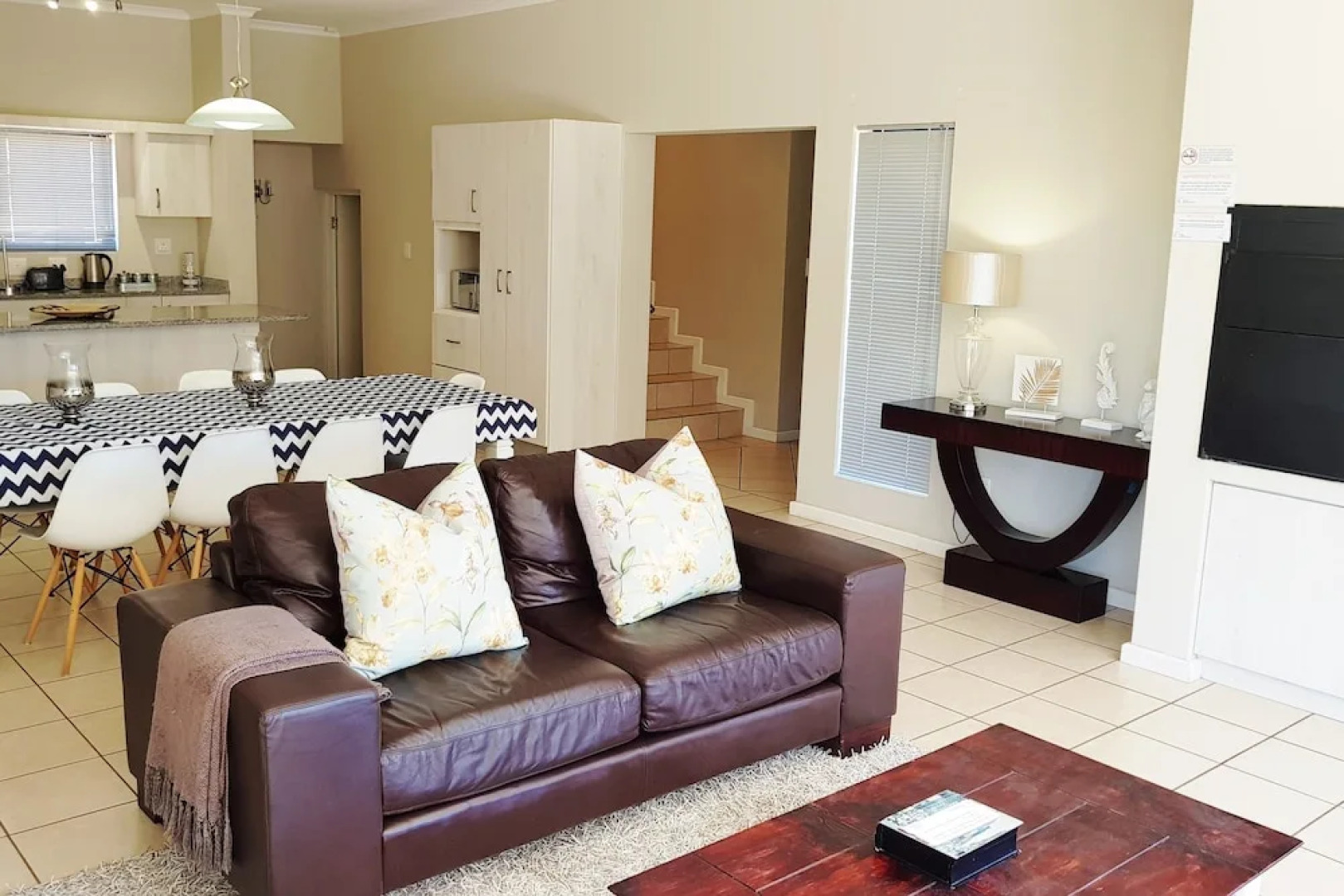 6 Nieuland 1053 Self catering