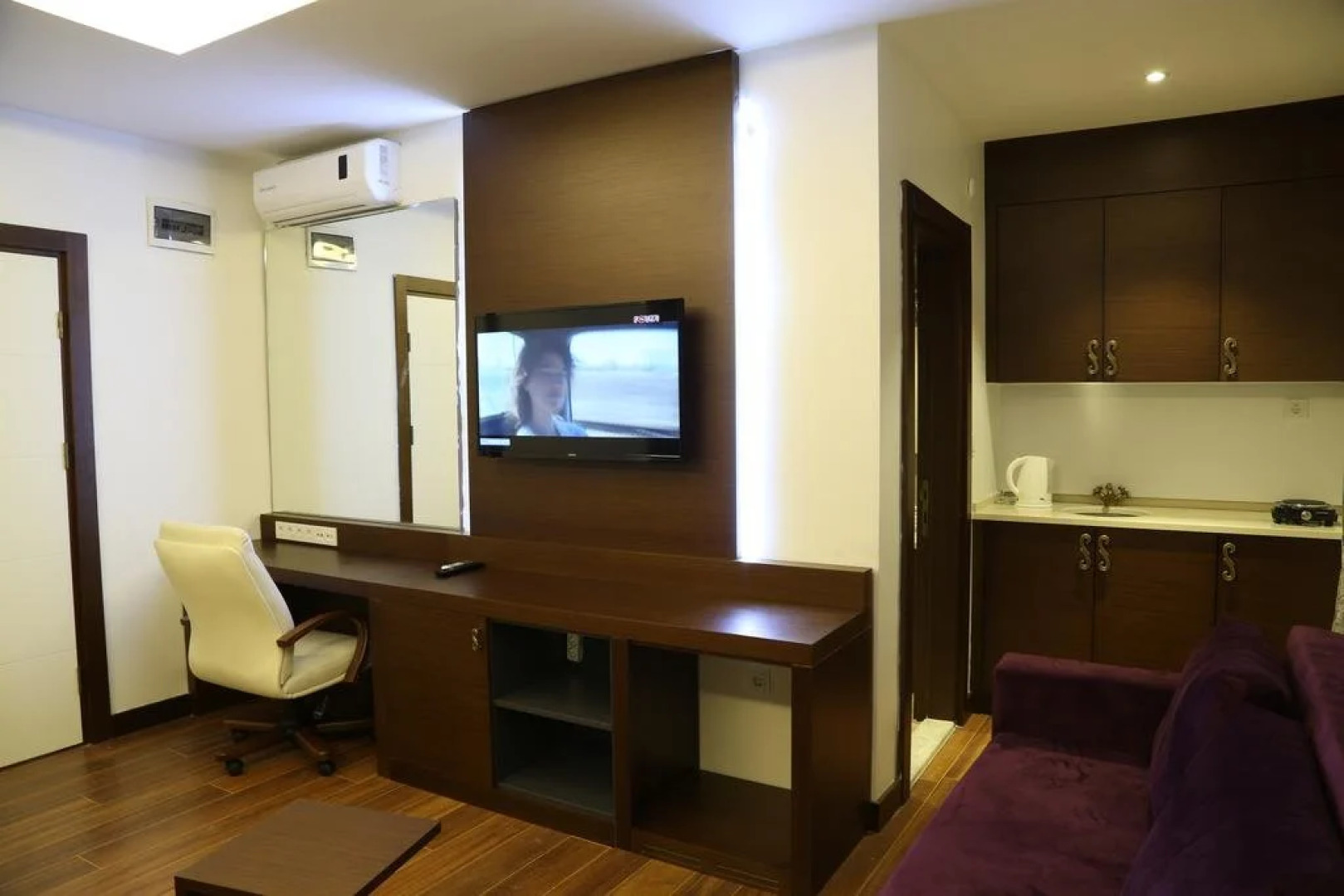 Sea Golden Hotel & Restaurant