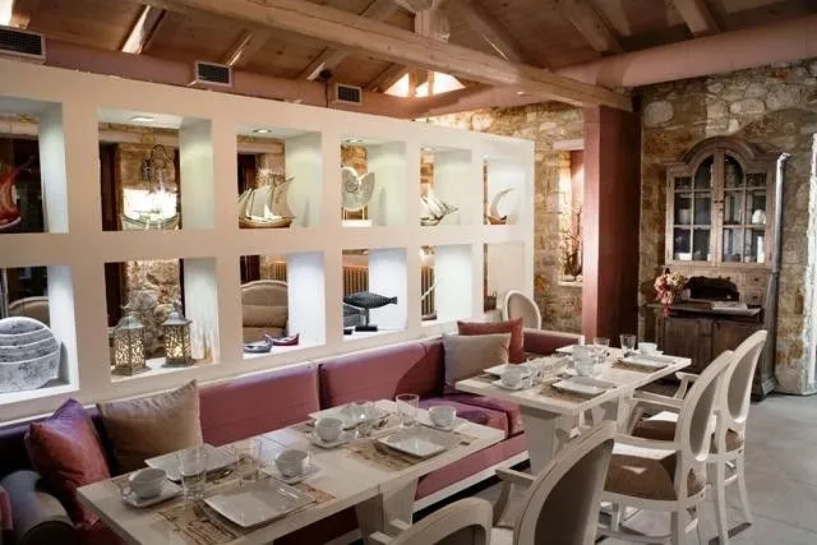 Nikoleta Luxury Villa