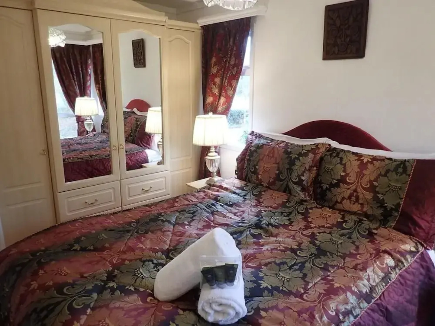 Millpond Chalet Retreat in Machynlleth