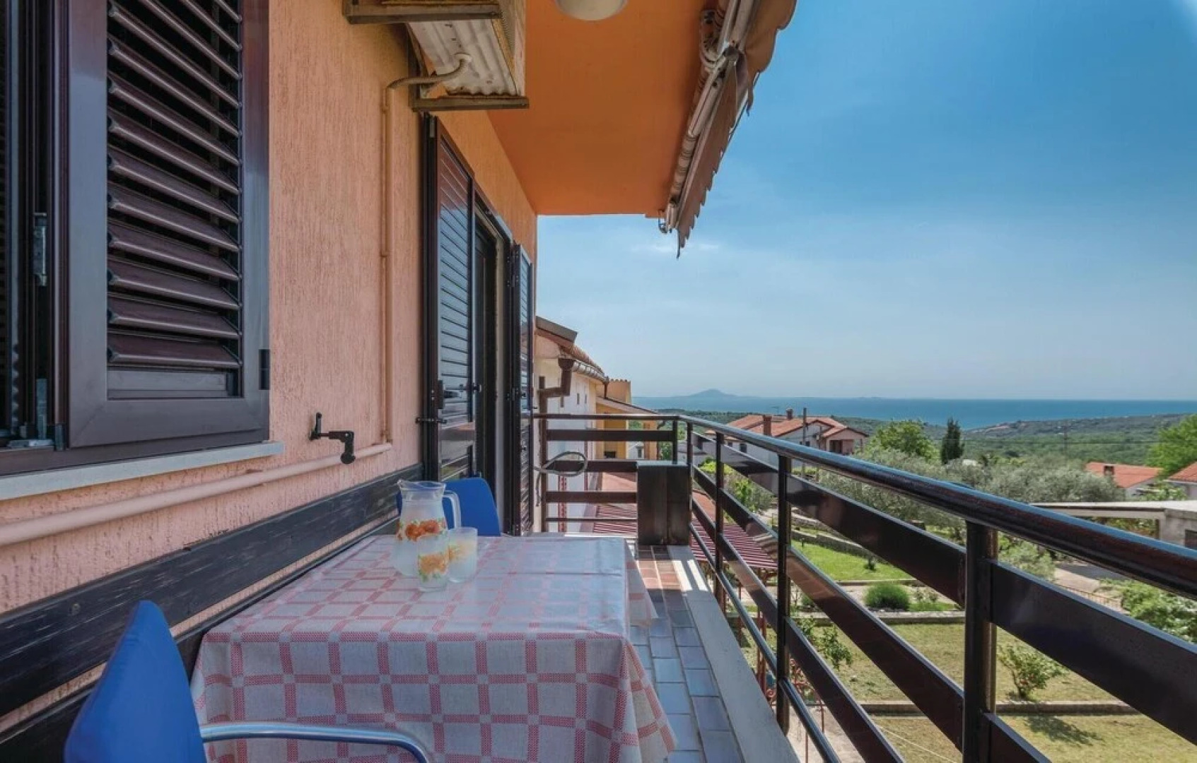 Beautiful Home in Peruski With Wifi and 1 Bedrooms