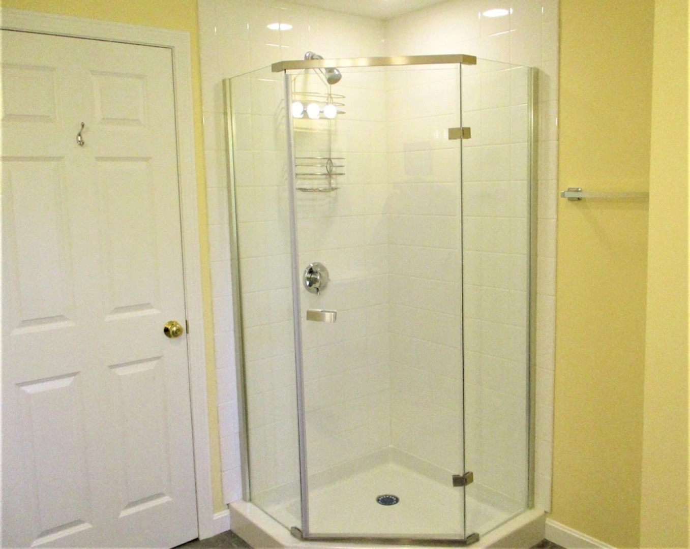 12 Areys - 4 Bedroom House