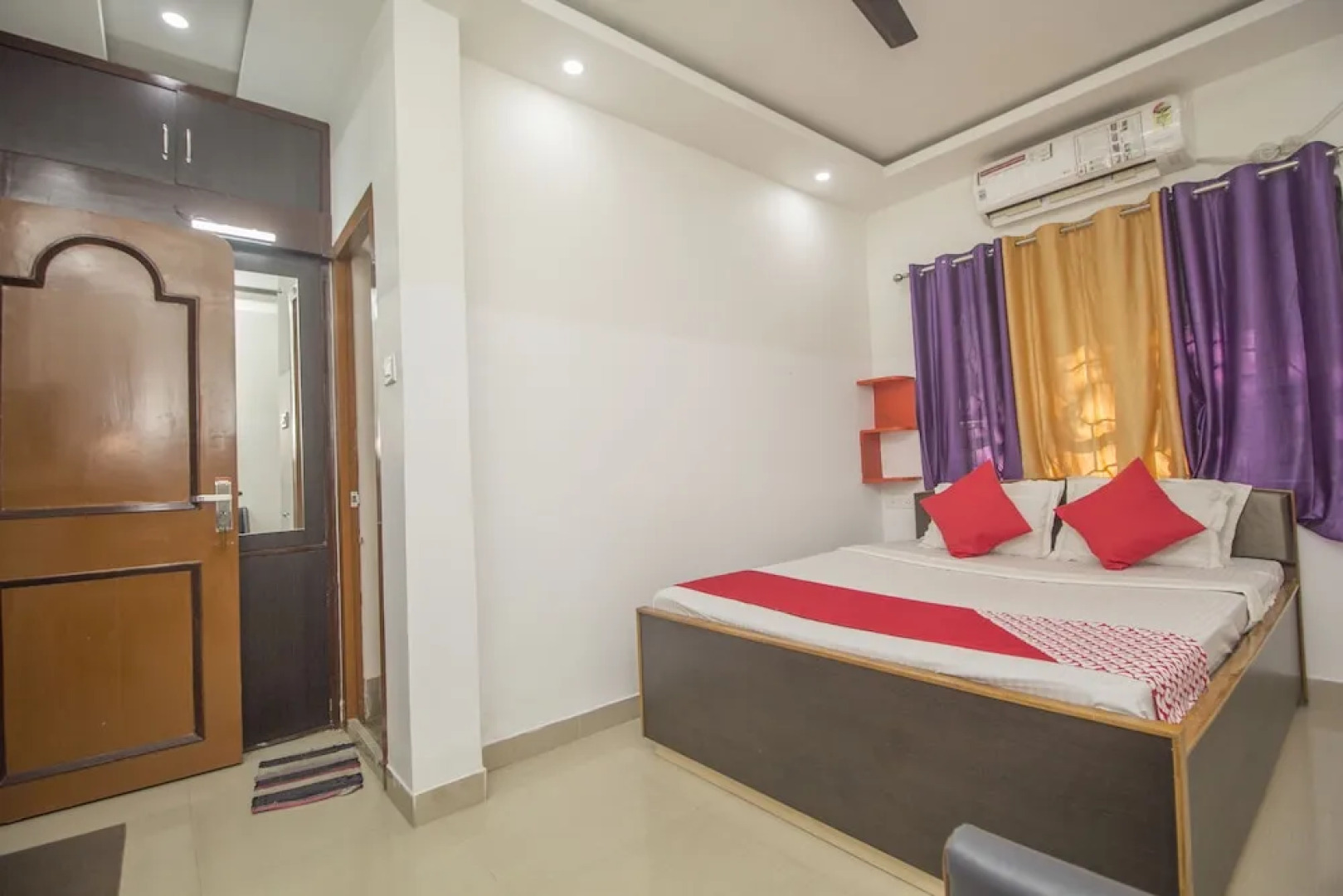 Hotel Debdutta by OYO Rooms