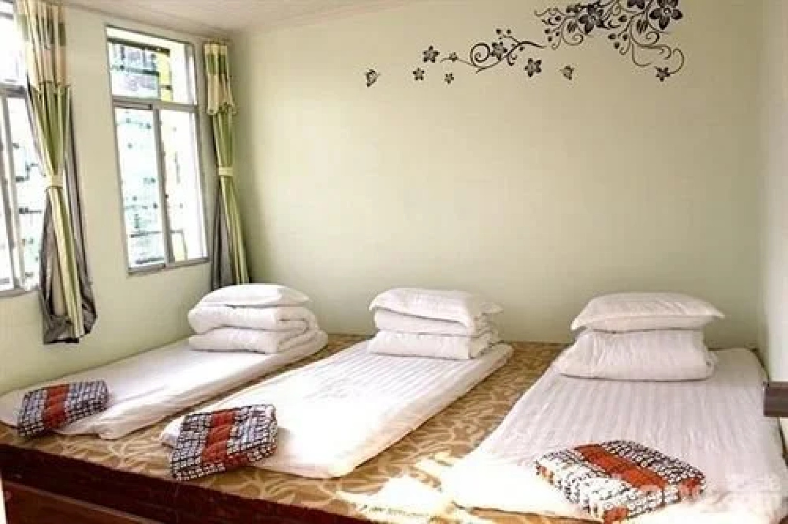 Deng Ba Lugu Lake Youth Hostel