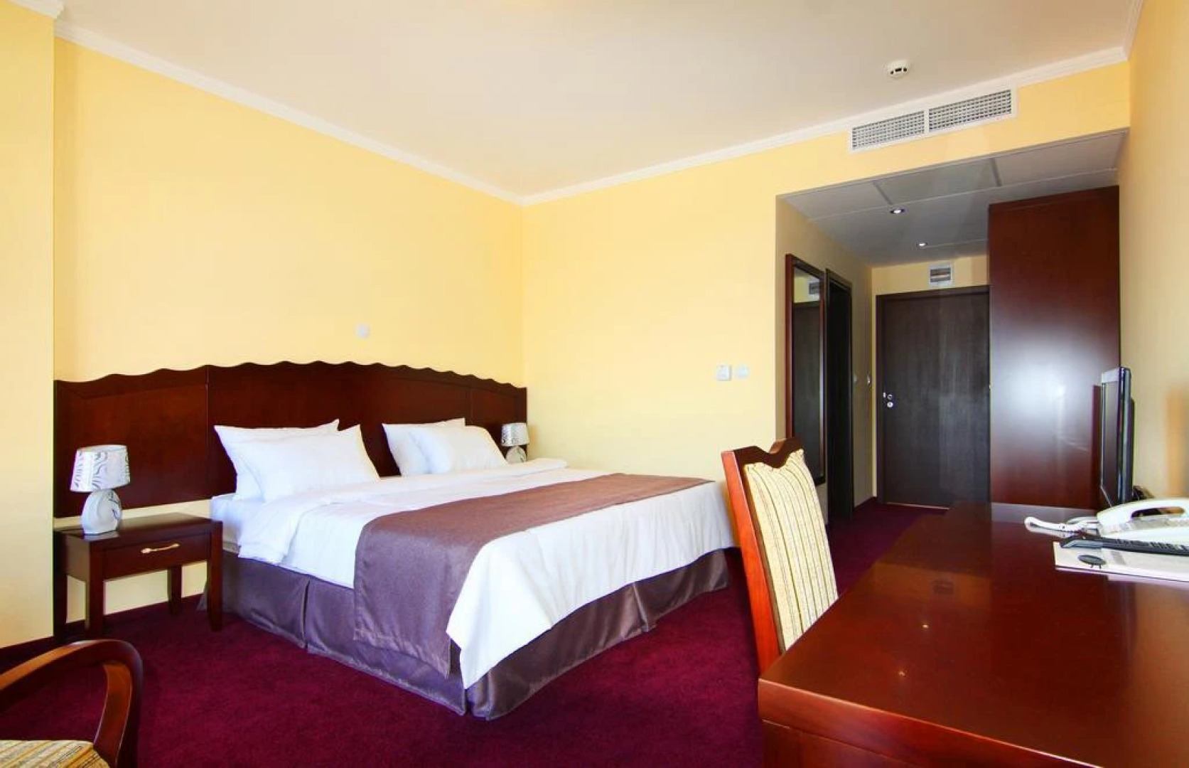 The Vineyards Resort