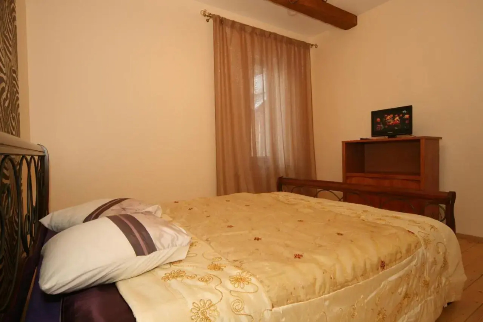 Private Guest House Tauer