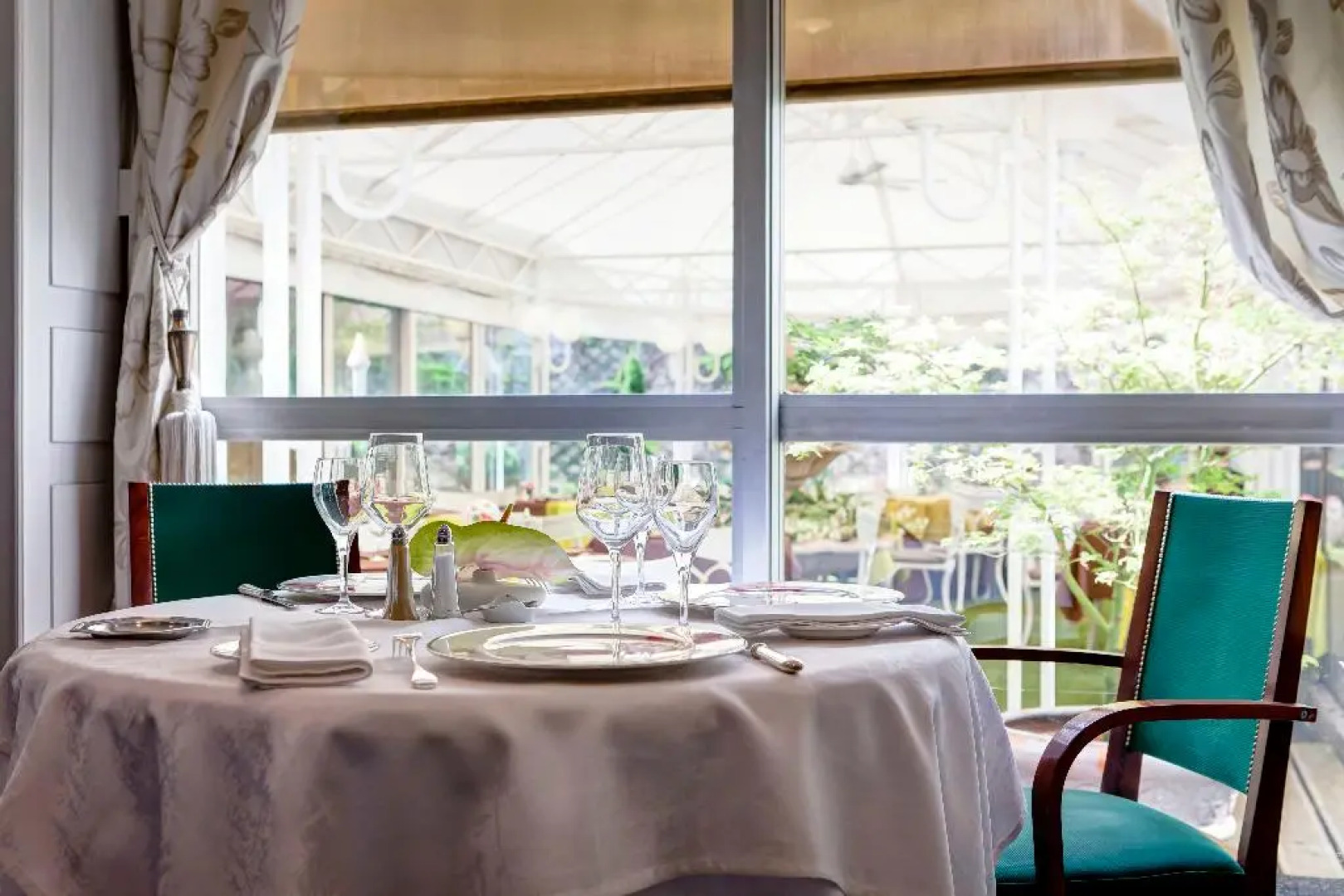 Chromatics Hotel & Restaurant The Hill Club by happyculture