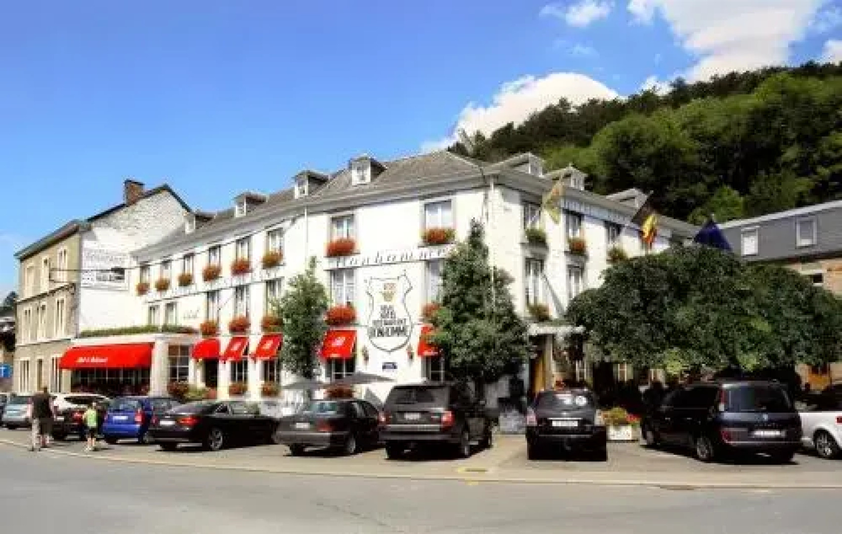 Royal Hotel-Restaurant Bonhomme