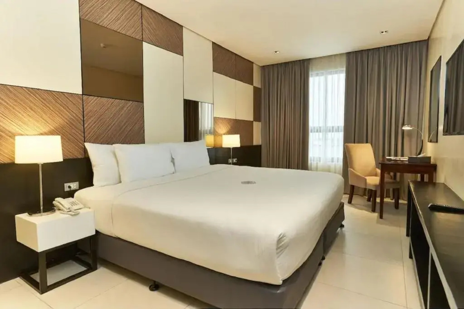 Summit Hotel Tacloban