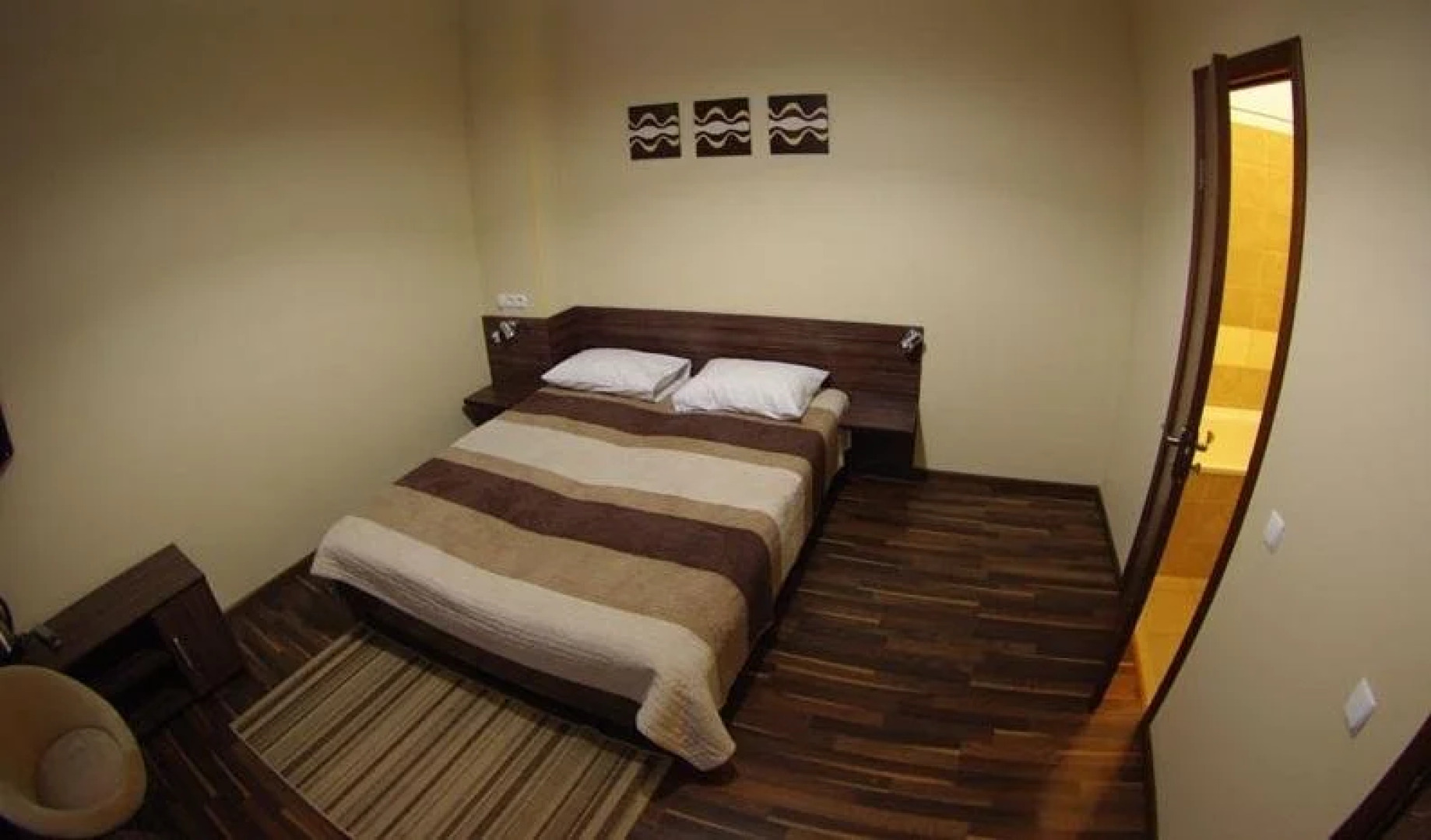 Отель Дарницкий