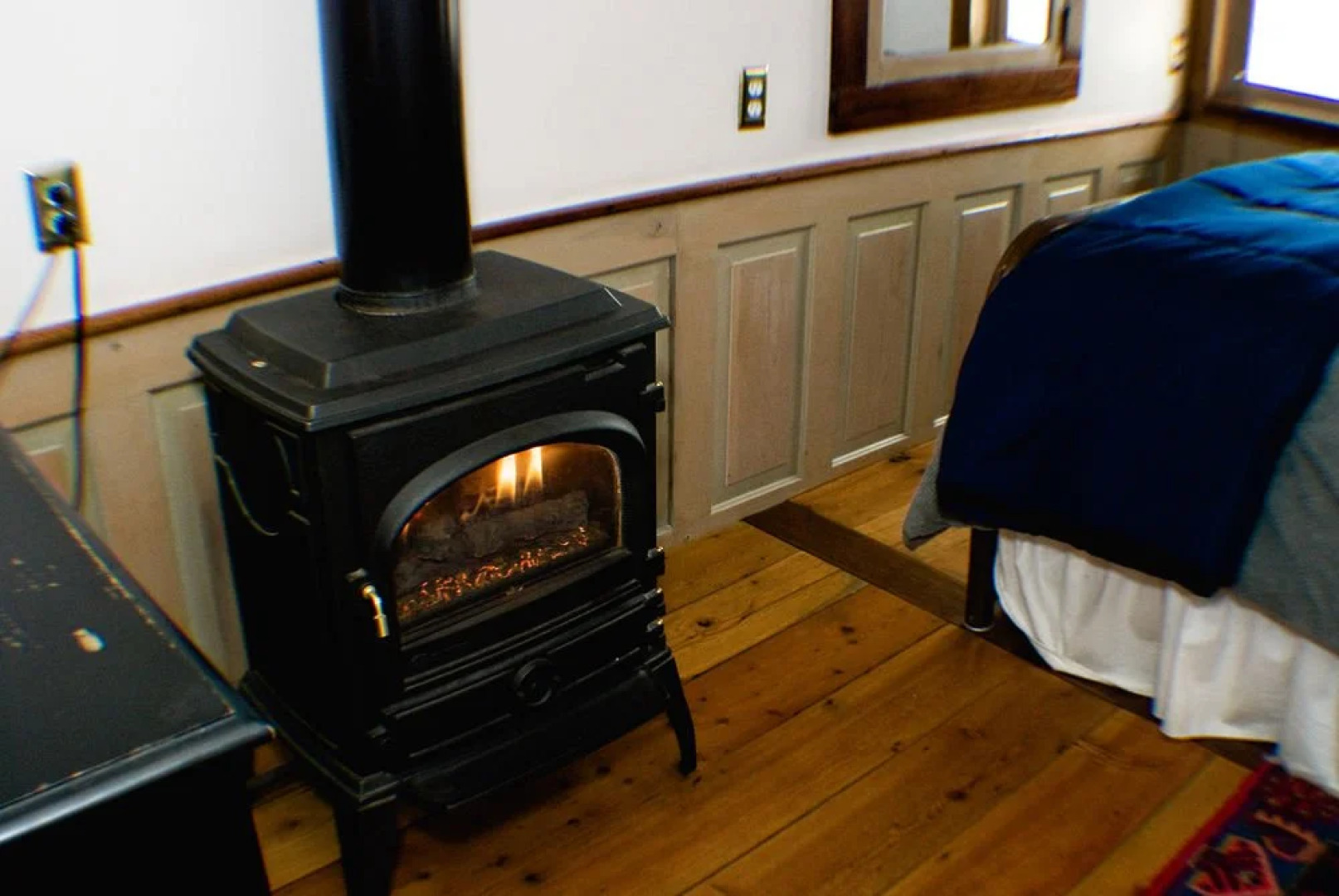 The Covington Houseboat