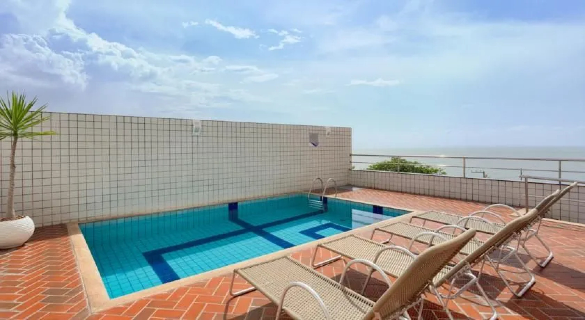 Solare Suites American