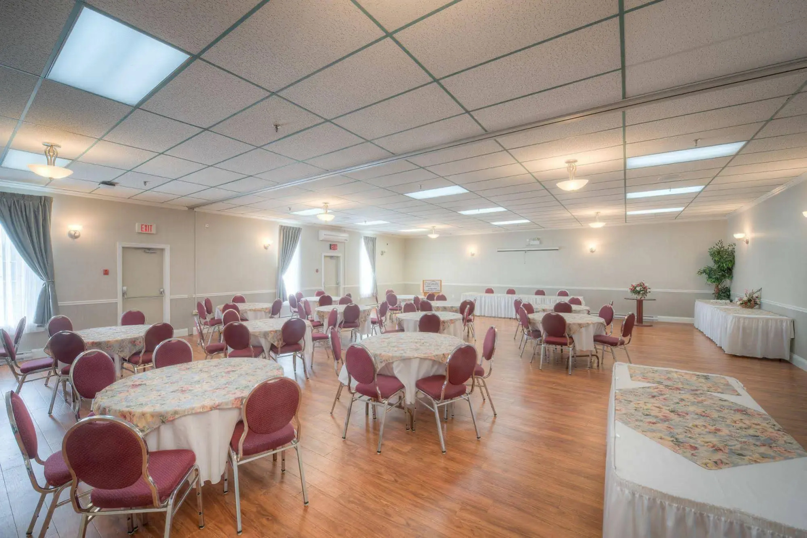 Claymore inn & Suites