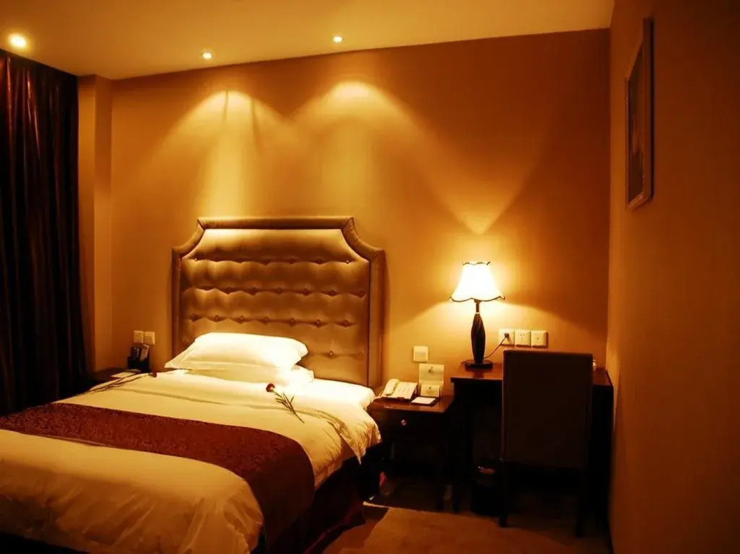 Euro River Bank Hotel