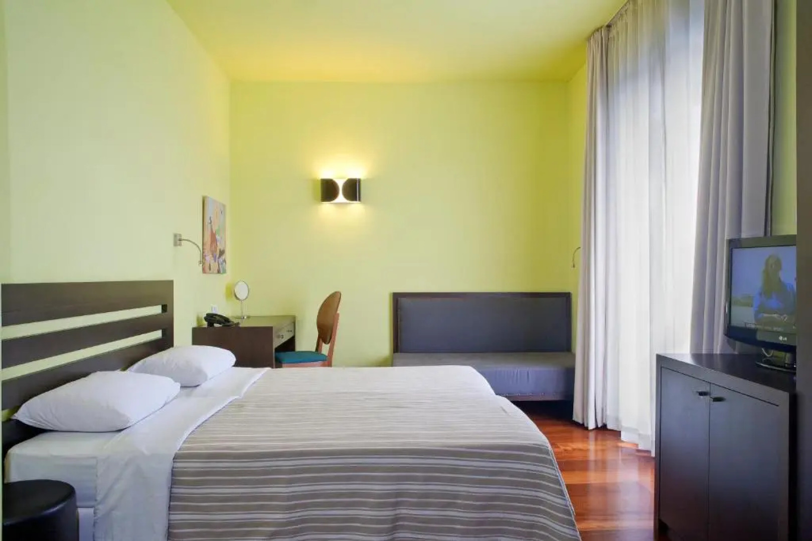 Отель Athens Center Square