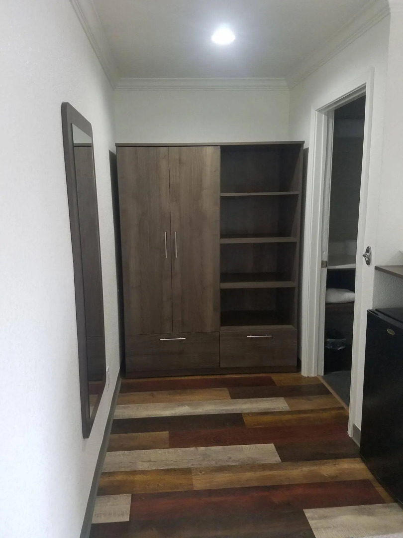 Value Inn Bellflower