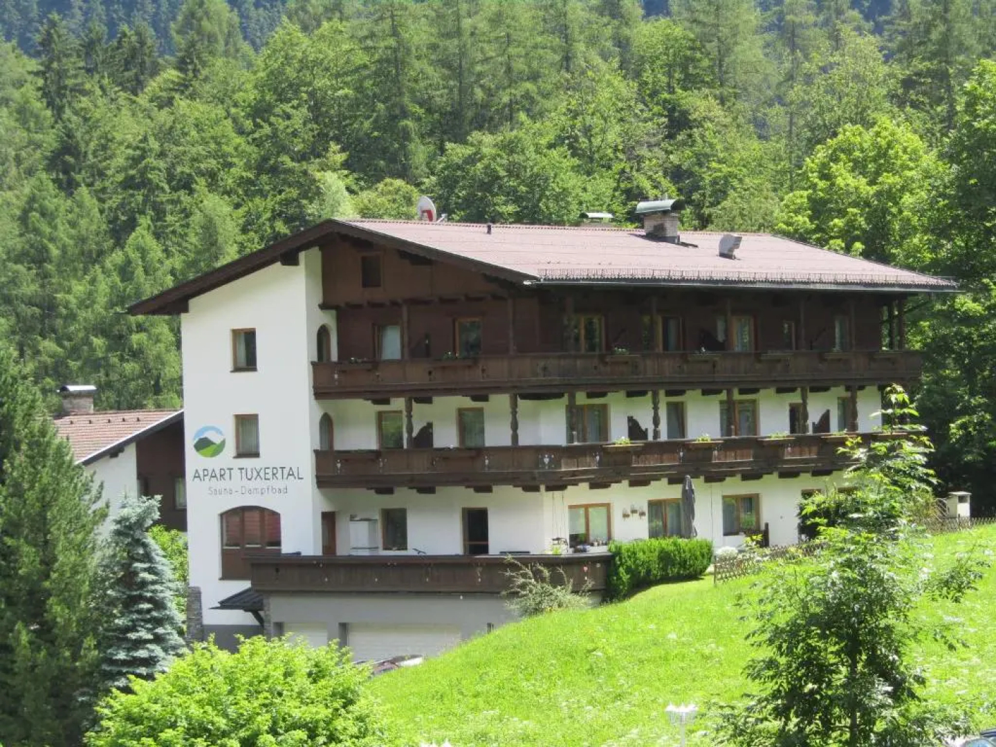 Apart Tuxertal