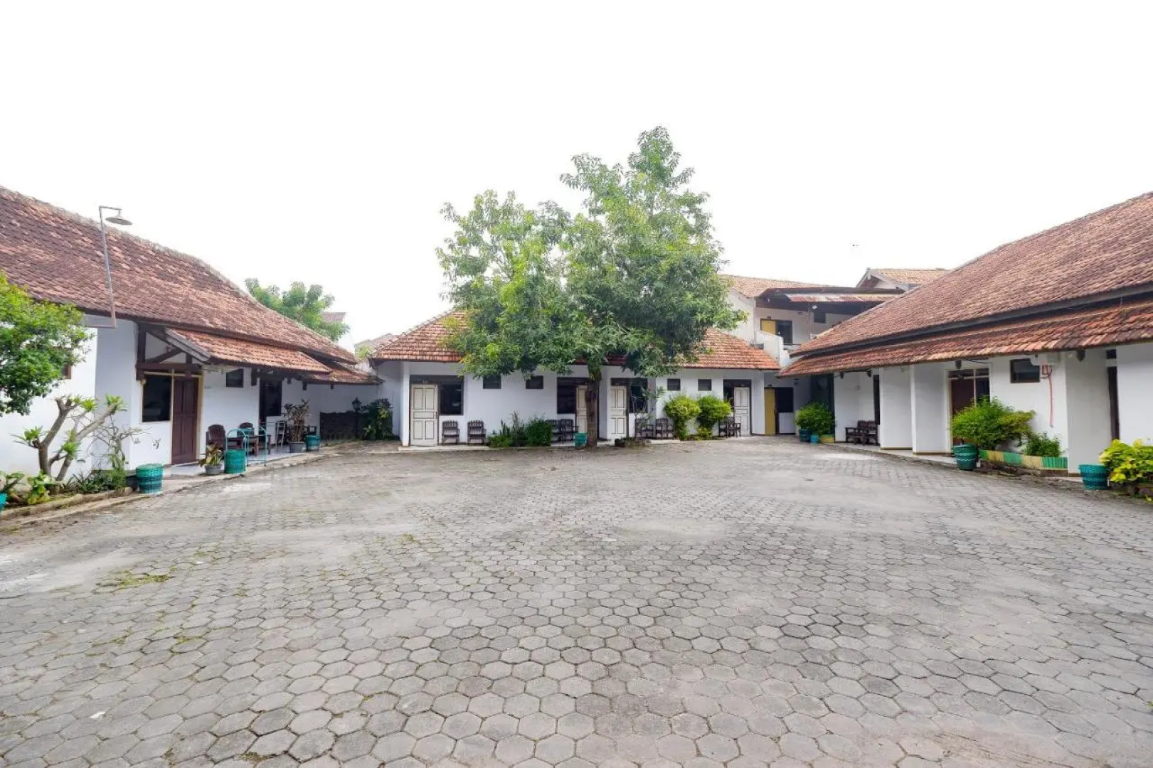 Hotel O Sartika Inn Pati
