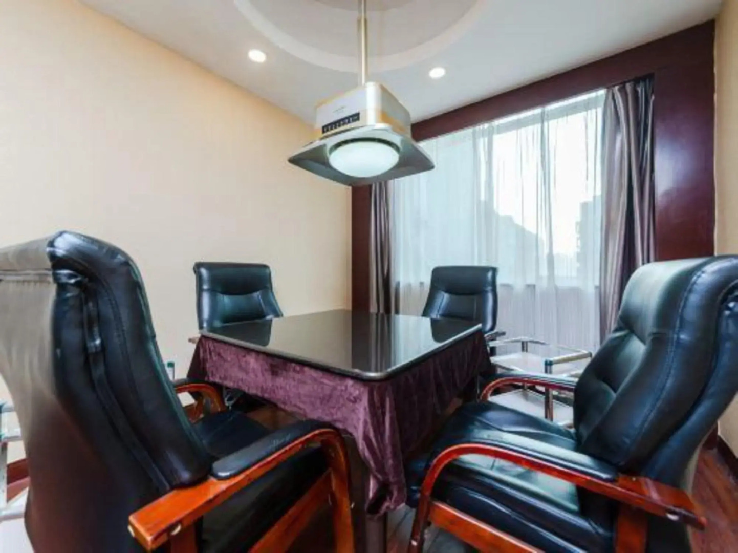 Shen Long Media Hotel