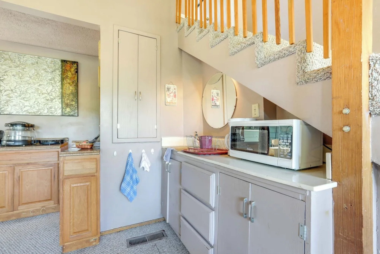 Auburn Cottage w/ Patios & Garden - 3 Mi to Town!