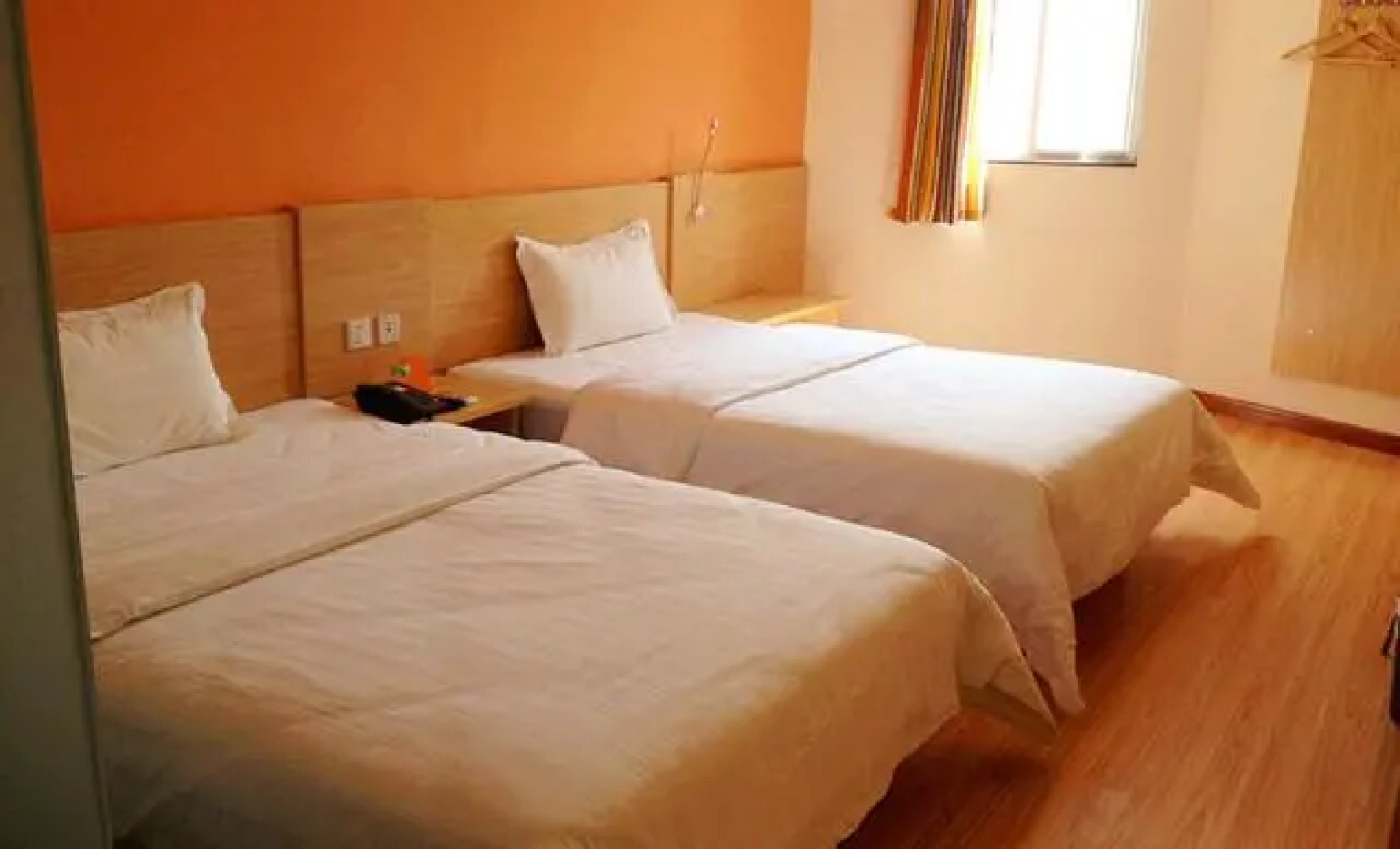 Junyi Hotel (Luohe International Convention and Exhibition Center)