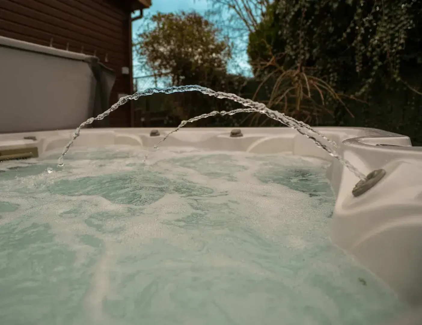 Elckys Lodge - Hot Tub Retreat Near York