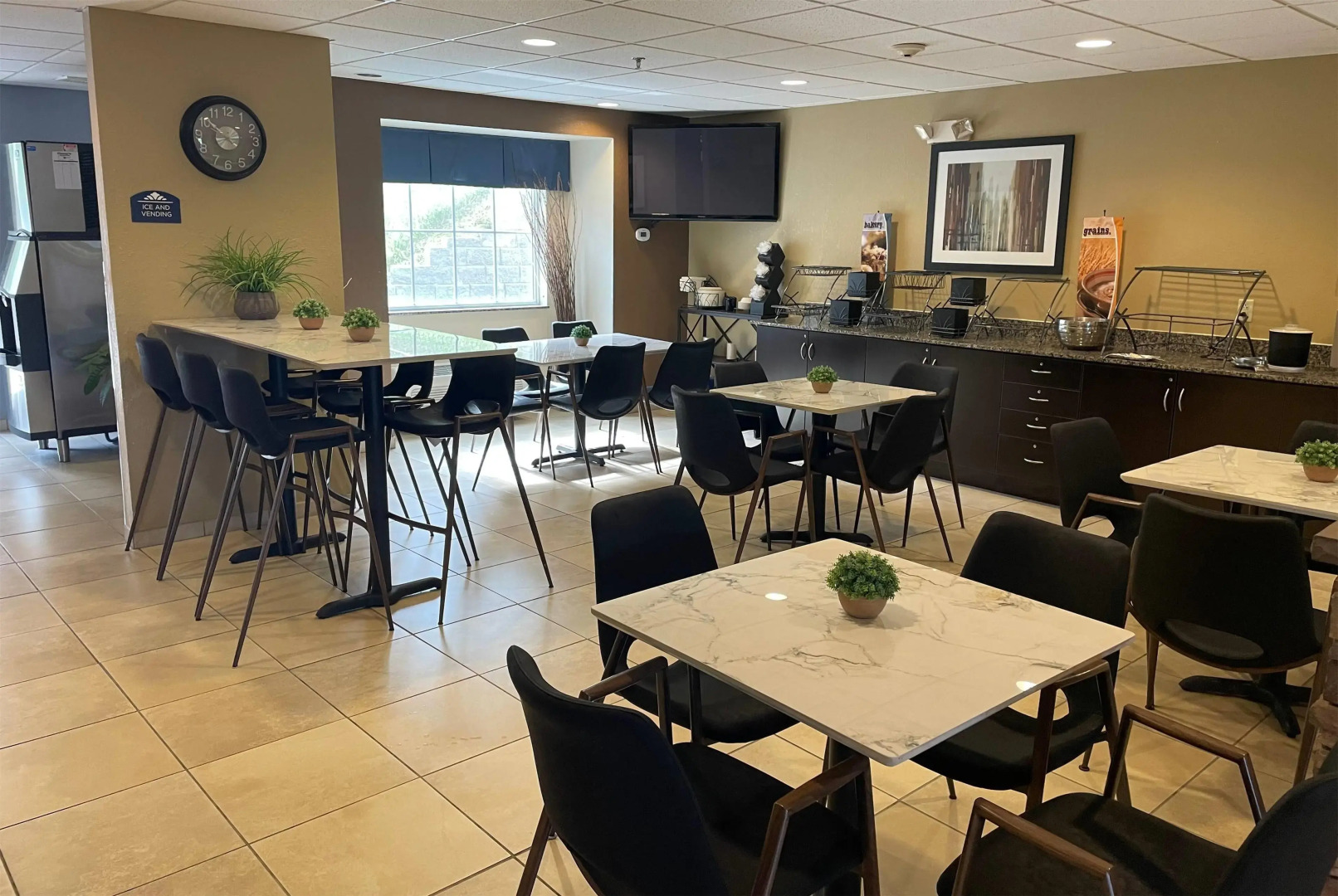 Microtel Inn & Suites by Wyndham Waynesburg