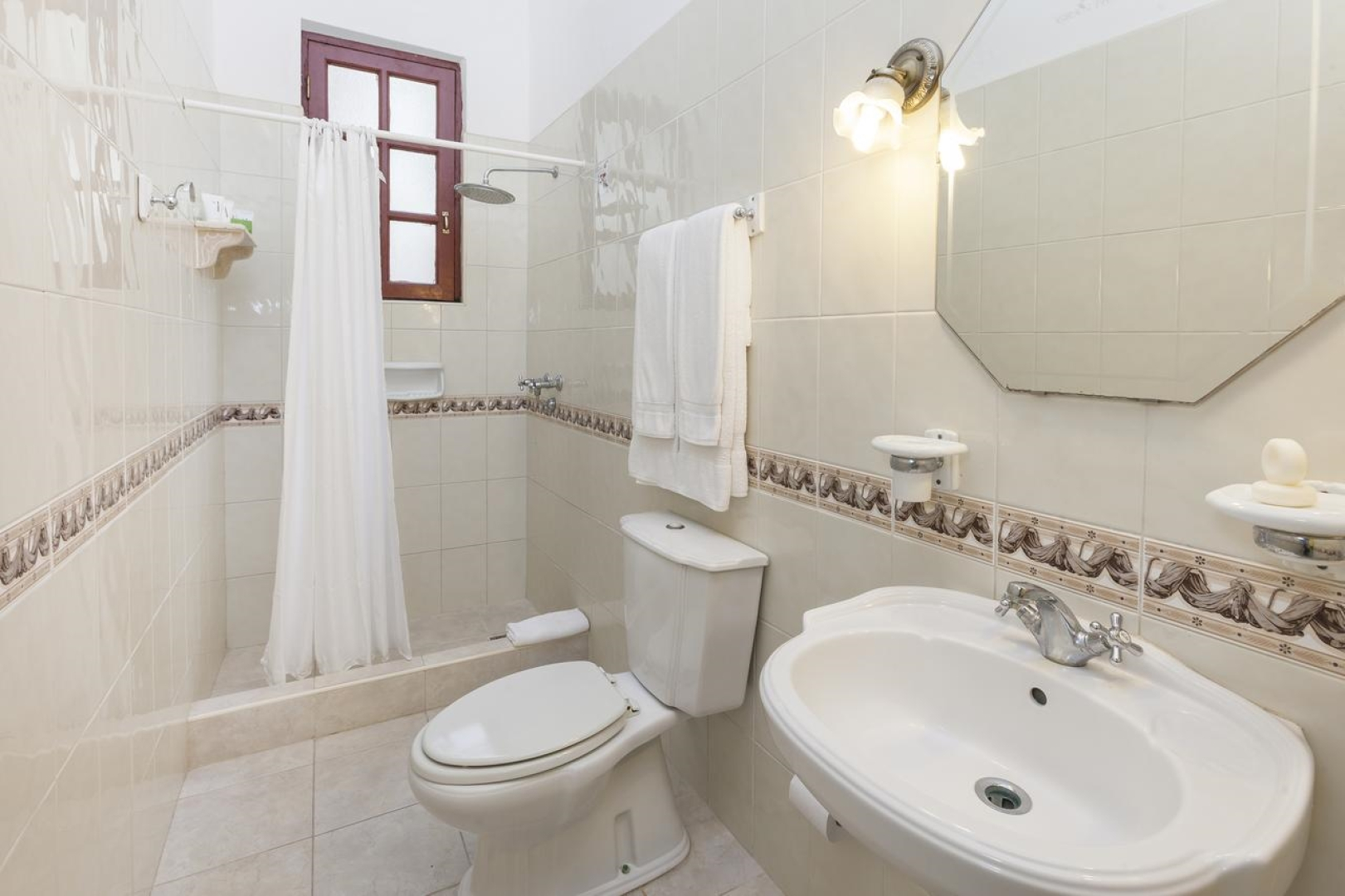 Gran Hotel, Affiliated by Meliá