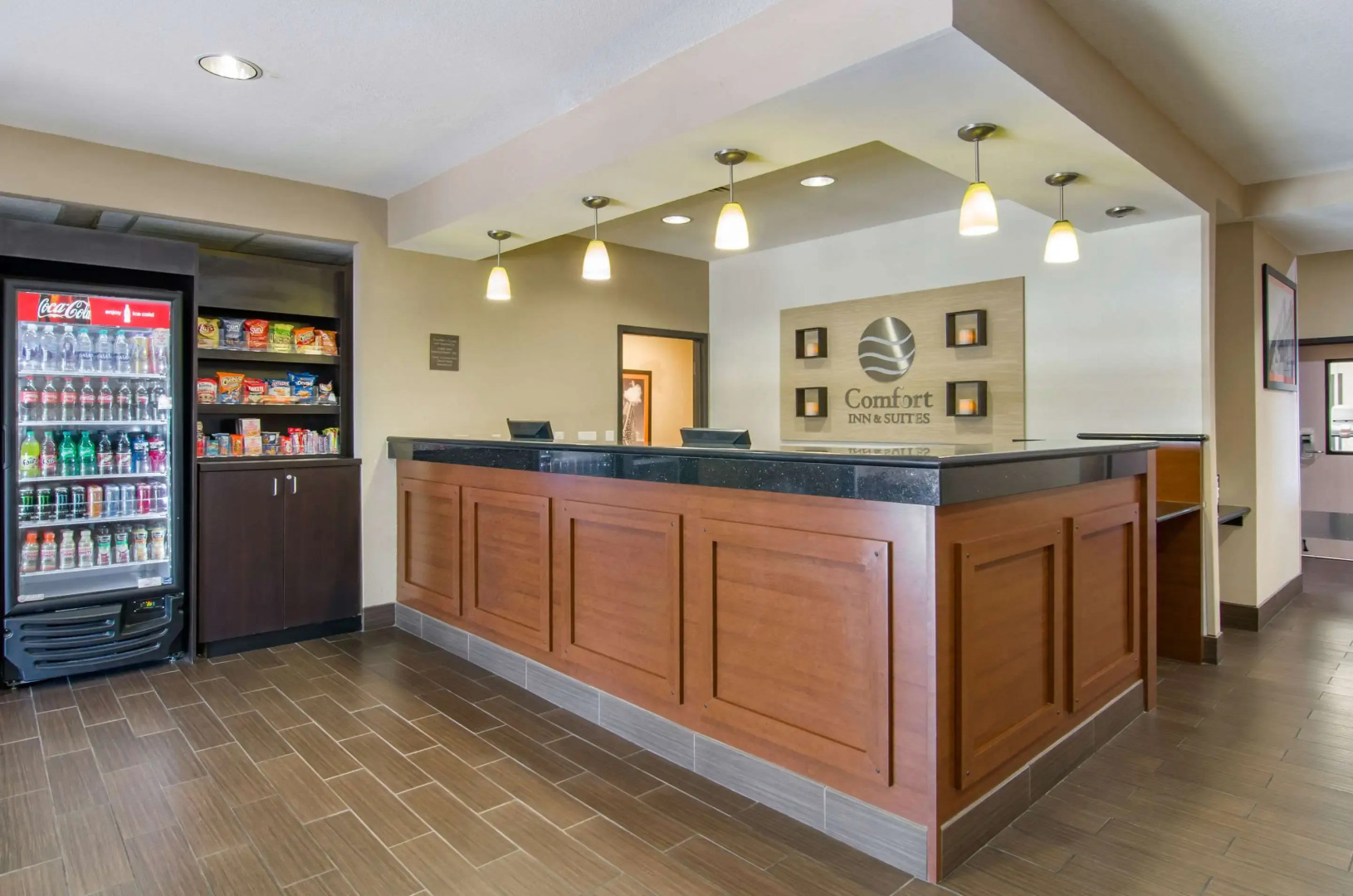 Comfort Inn & Suites Kansas City - Northeast