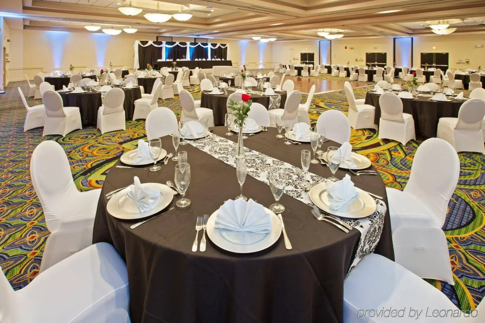 Holiday Inn Evansville Airport