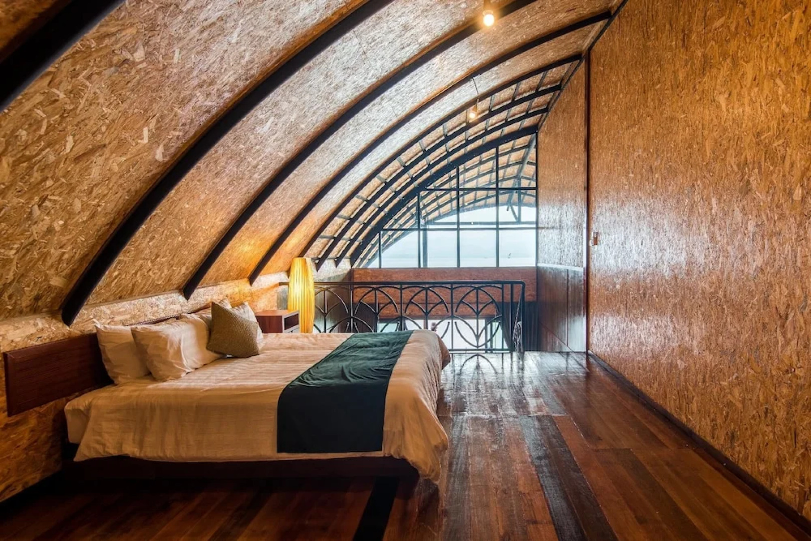 Leaf Lake Kan Resort