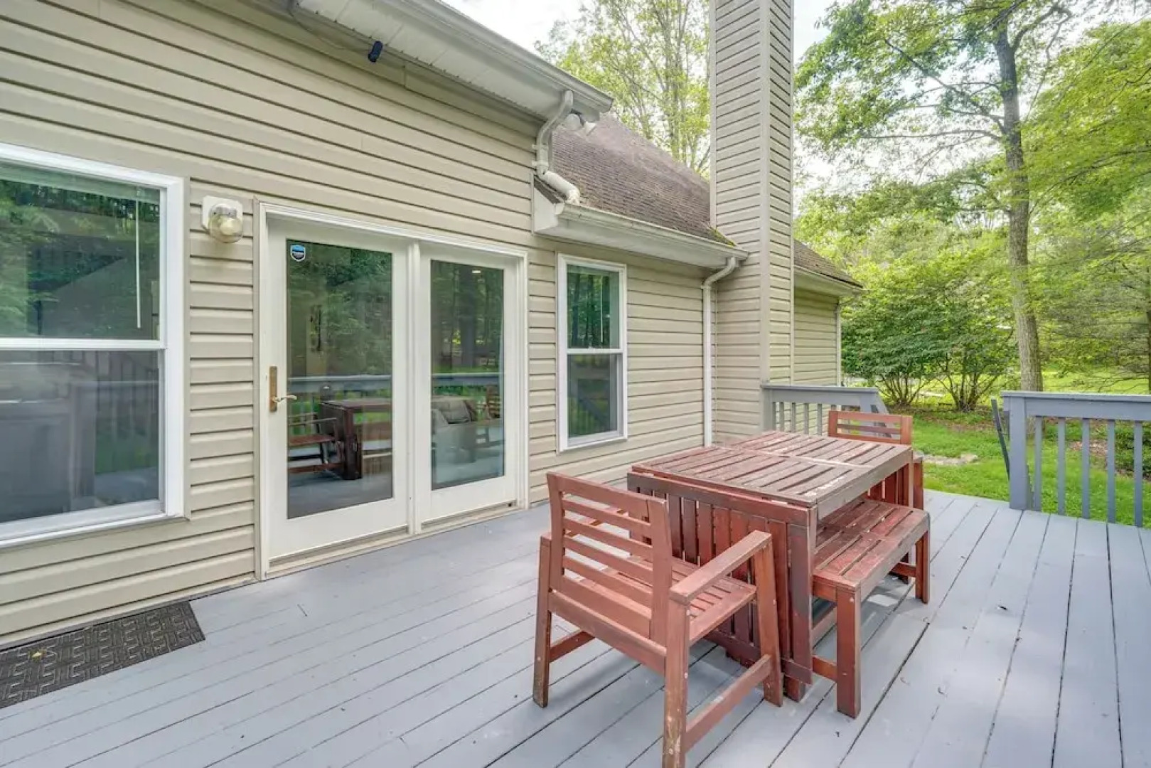 Tannersville House: Bar & Deck, 2 Mi to Ski Resort