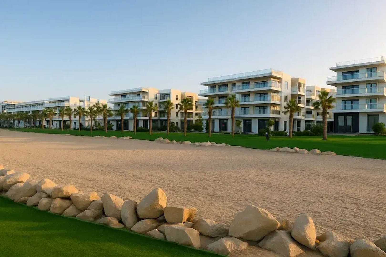 1relax in a Fully Equipped Beachfront Chalet