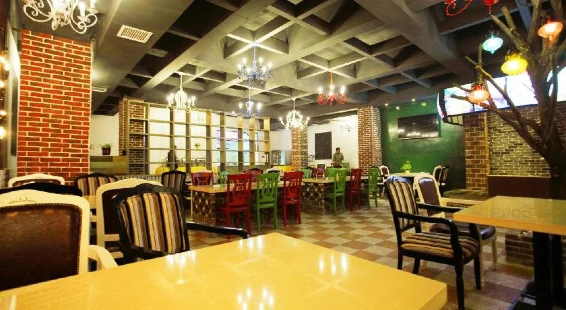 Home in the Distance Hotel