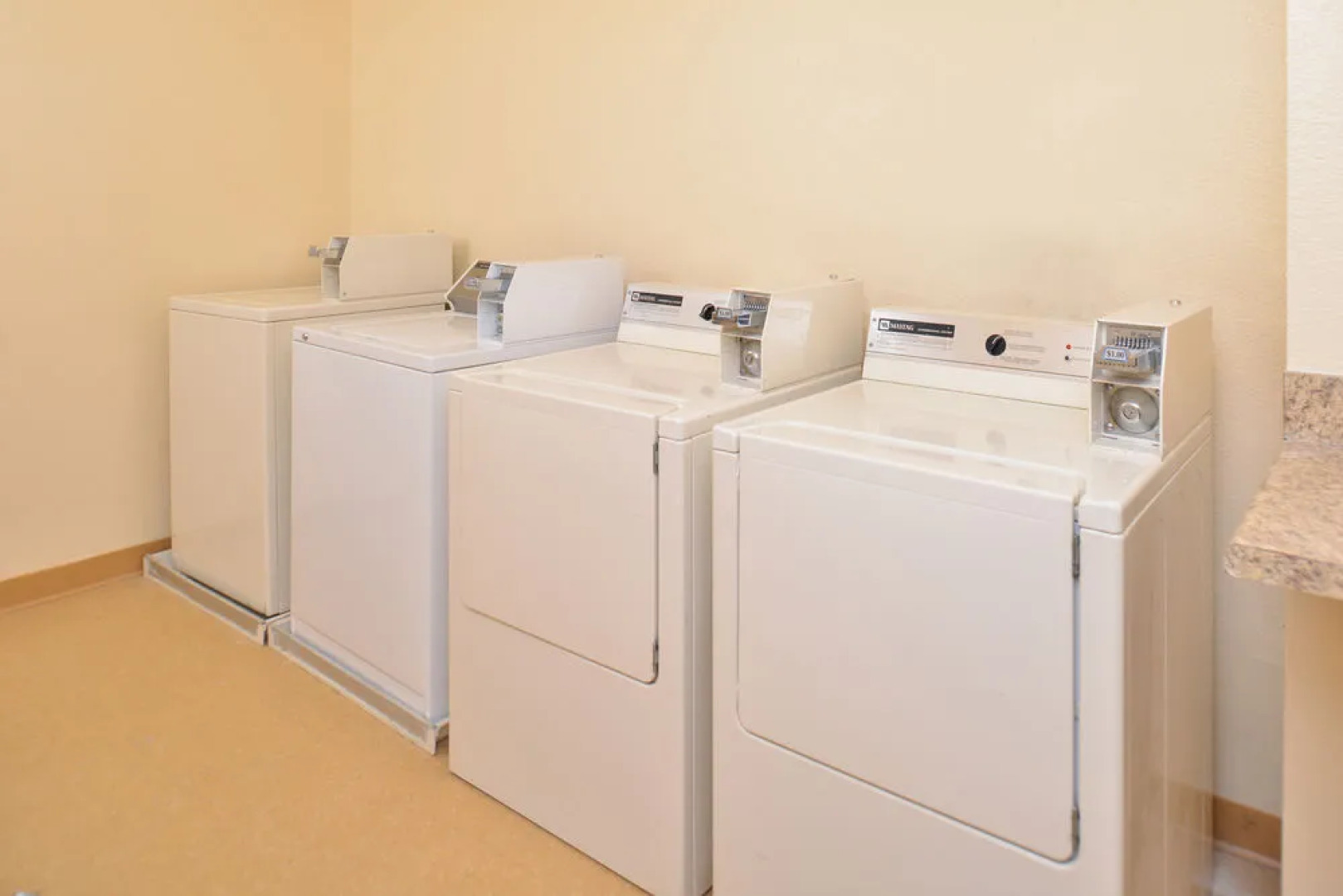 Fairfield Inn & Suites Louisville North